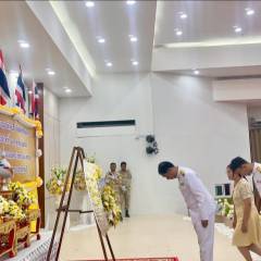 13/10/68 พิธีวางพวงมาลาถวายราชสักการะ เนื่องในวันนวมินทรมหาราช 13 ตุลาคม  ณ ที่ว่าการอำเภอขาณุวรลักษบุรี 